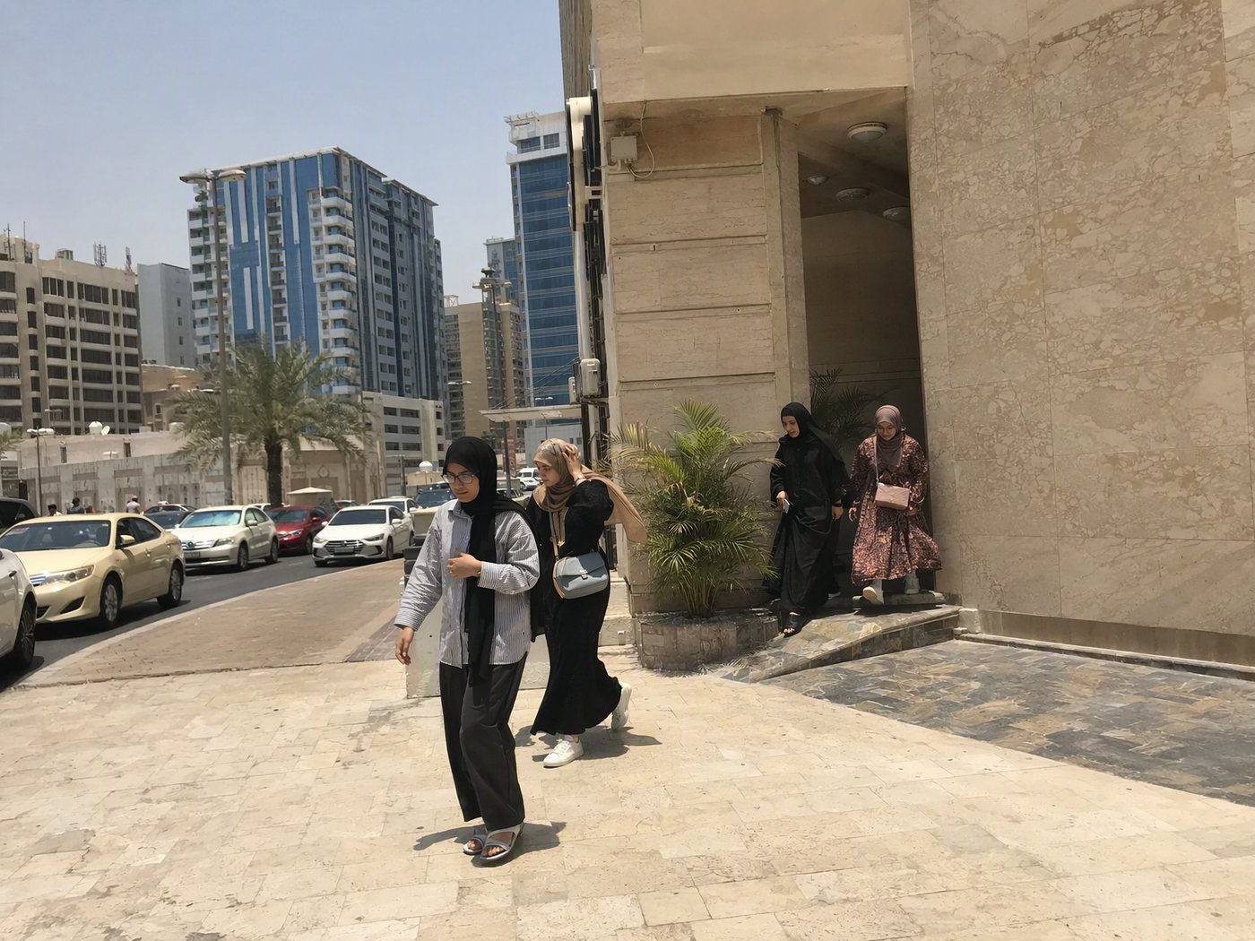 A Dubai street at noon in July